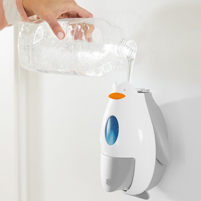 dispenser-de-sabonete-e-alcool-pinguim-skip-hop-5