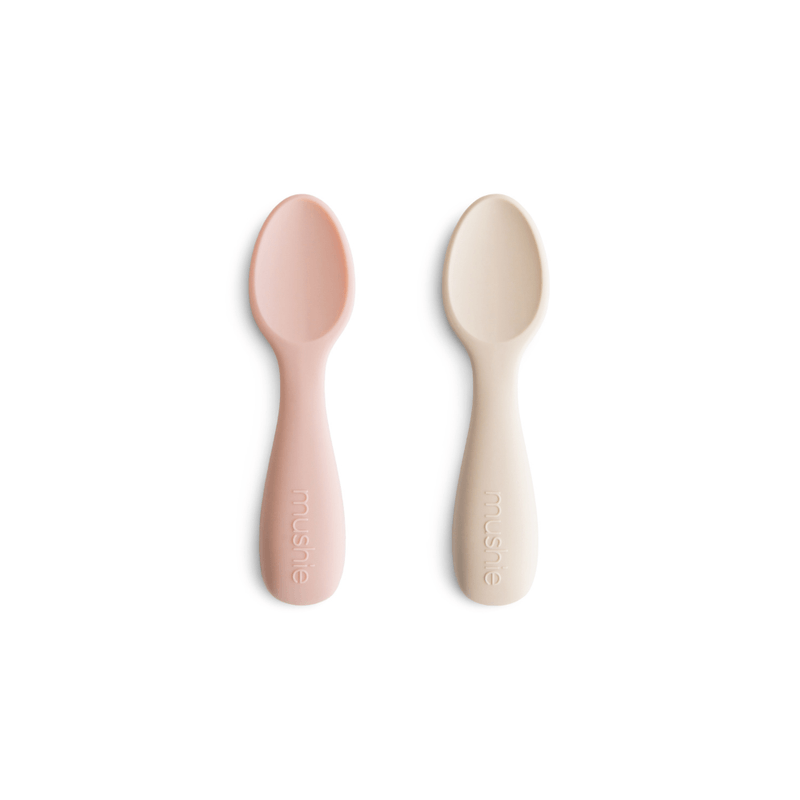 7801 - KIT COM DUAS COLHERES DE SILICONE ROSA E NUDE.png