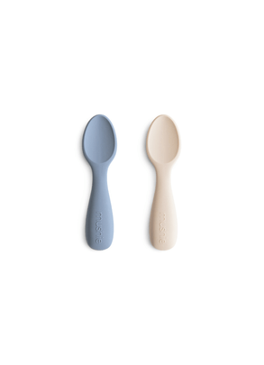 Kit com Duas Colheres para Introdução Alimentar de Silicone Azul e Ariea Mushie