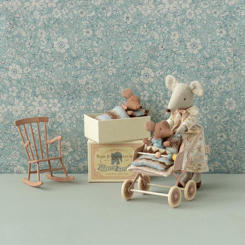 7958 - KIT PELUCIA RATINHO BEBE COM CAIXA DE FOSFORO ROSE - 04