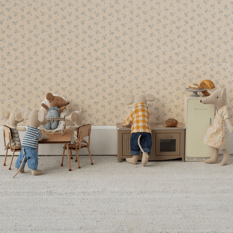 8083---BRINQUEDO-KIT-MINI-ARMARIO-DE-COZINHA-COM-FOGAO-MARROM-FORNO-E-PAO-PARA-RATINHO---05